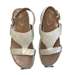 Vionic Alondra Platform Lug Sandal Women's Size 9-9.5 Beige-Gold. A+ Condition.